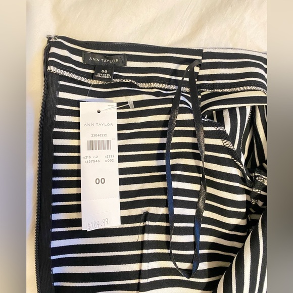 Ann Taylor NWT Striped Off the Shoulder Dress size 00 - Picture 7 of 7